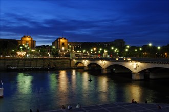 Dusk over the Seine at the Pont d'Iena with Palais de Chaillot