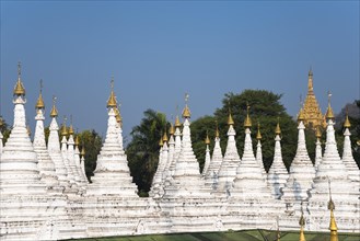 Atthakatha chedis or stupas