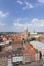 Historic centre with Marienkirche church and the Town Hall