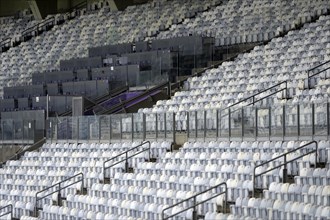 Spectator seating with press seats