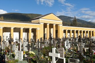 Town cemetery of the Parish Church of Our Lady of the Assumption