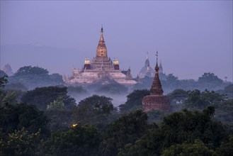 Ananda Temple in the morning fog