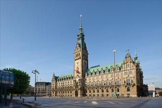 Rathausmarkt town hall square and Hamburg Town Hall