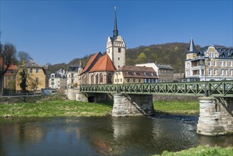 Weisse Elster River with the Untermhauser Brucke Bridge and St. Mary's Church