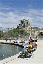 Jardin des Tuileries with the Louvre Museum