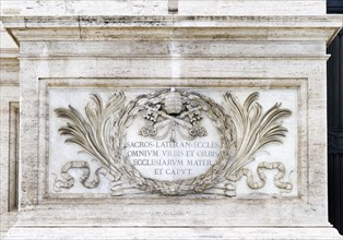 Latin inscription on the portal pillar of the basilica San Giovanni in Laterano