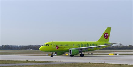 An Airbus A319-114 of the Russian S7 Airlines