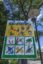 Sign playground with rules of conduct
