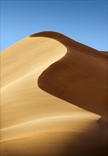 Sahara sand dunes of erg Chebbi