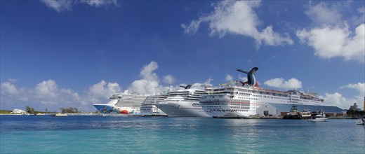 Cruise ships in the cruise port of Nassau