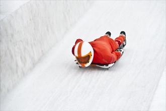 Skeleton rider on the ice track