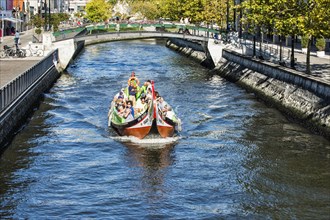 Moliceiro boat travelling on the Central Channel