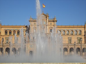 Plaza de Espana with its central Vicente Traver fountain