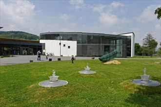 Glasernen Garten park at the glass museum