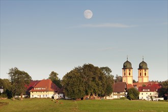 Moonrise over Sankt Margen