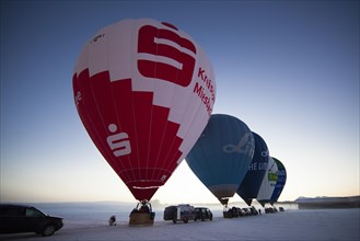 Launch preparation of hot air balloons