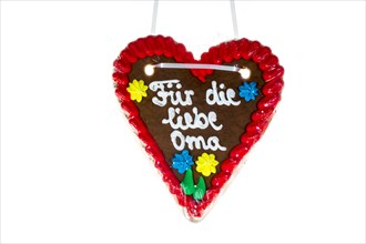 Gingerbread heart with the writing 'Fuer die liebe Oma'