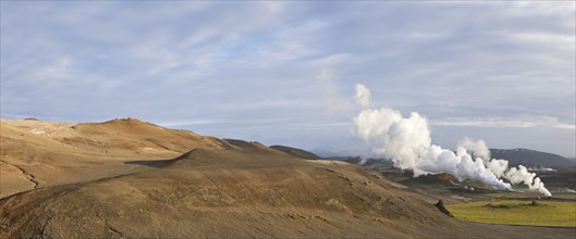 Geothermal area with steam column