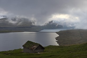 Hut at Eidisvatn lake