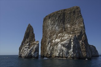 Leon Dormido or Kicker Rock