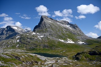 Mountains of Storgrovfjellet and Stigbotthornet along the State Road 63