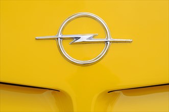 Opel logo