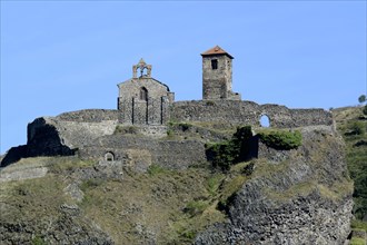 Saint Ilpize castle and the chapel