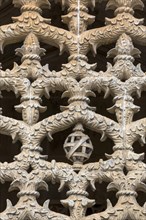 Manueline tracery in the cloister