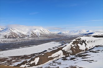 The inland part of Adventfjorden