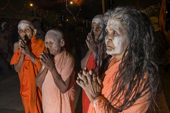 Group of newly initiated Shiva sadhvis