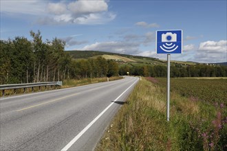 Speed control sign