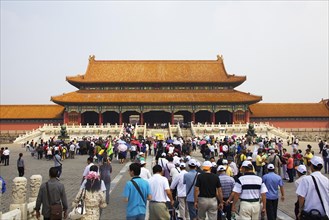 Crowds at the Forbidden City