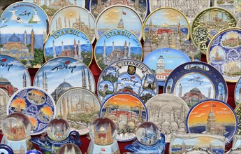 Painted plates as souvenirs