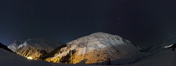 Pitz Valley at night