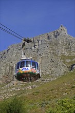 Gondola of a cable car travelling to Table Mountain