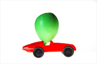 Toy car with a 'balloon-drive'