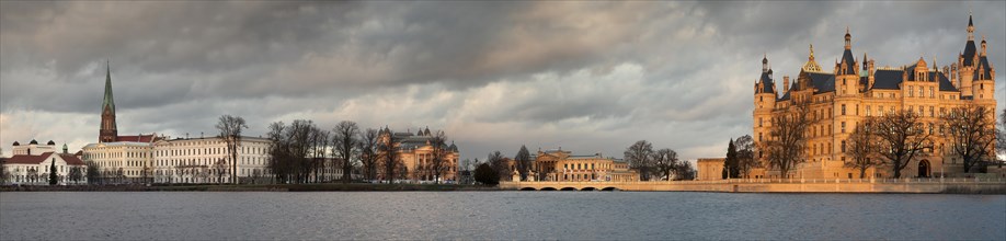 Burgsee lake with Schloss Schwerin Castle