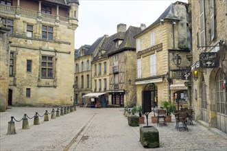 Place du Peyrou square