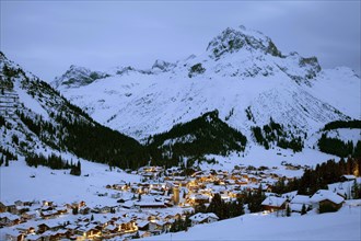 Night shot of the municipality of Lech am Arlberg