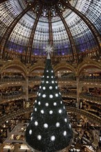 Swarovski Christmas tree in the Great Hall of the Galeries Lafayette