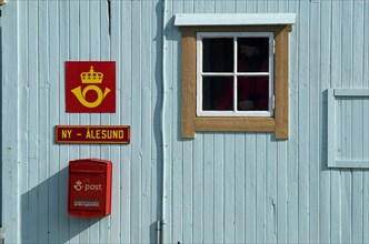 Facade of the northernmost post office in the world