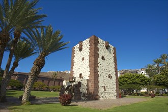 Torre del Conde tower