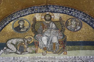 Byzantine mosaic of Jesus on a throne with the kneeling Emperor Leo VI in the narthex