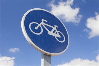 Sign for a bicycle path