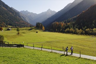 Trettach Valley with Maedelegabel mountain