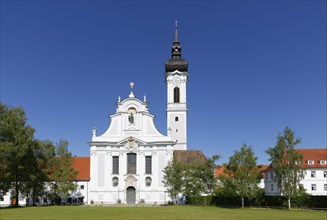 Former monastery with the Minster of St. Mary of the Assumption