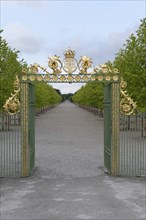Entrance to the palace gardens