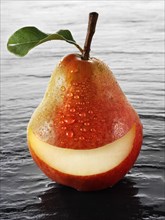 A whole Red-Williams pear