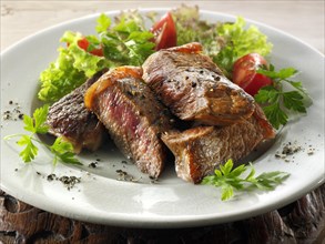 Sirloin steak with salad