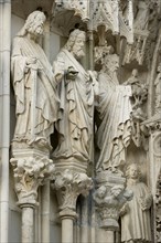 Sculptures of saints on the portal